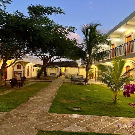 Hotel Yamili Πούντα Κάνα Εξωτερικό φωτογραφία